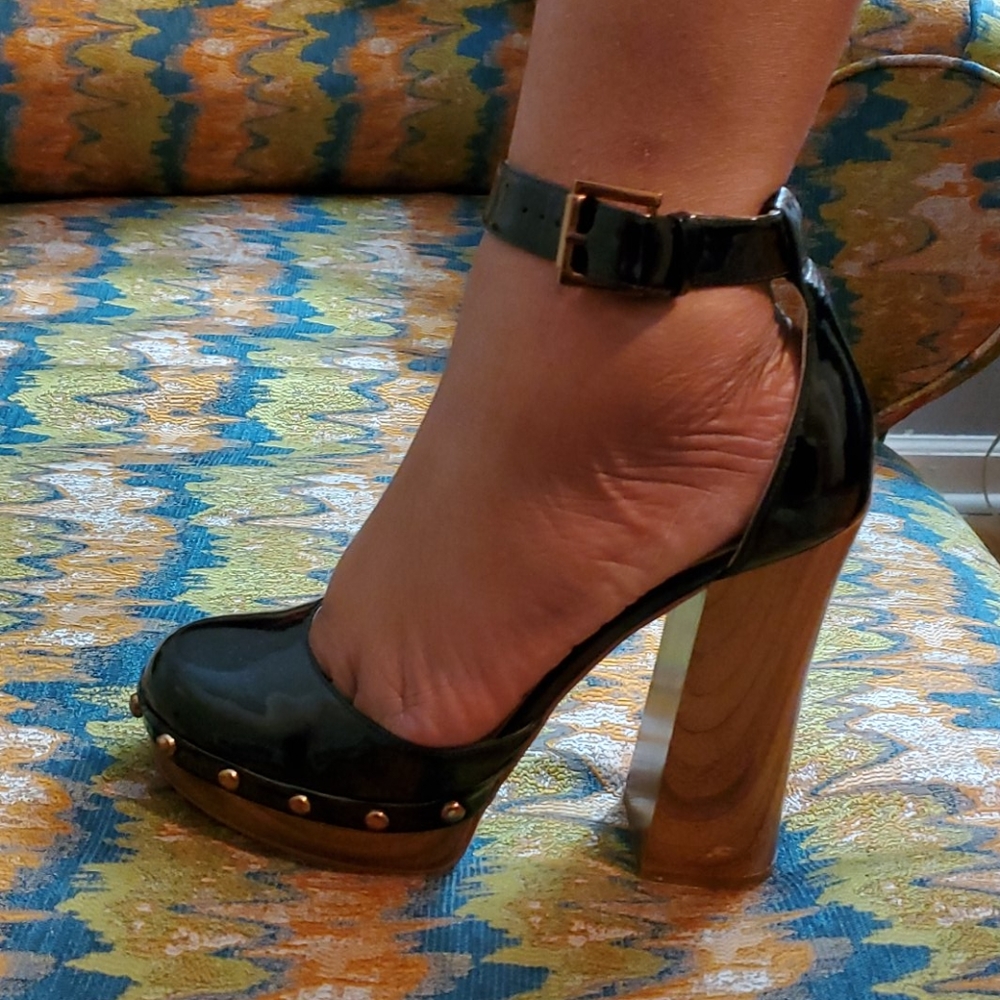 Platform shoes